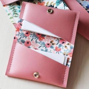 ✨SOLD✨ Rose card holder wallet